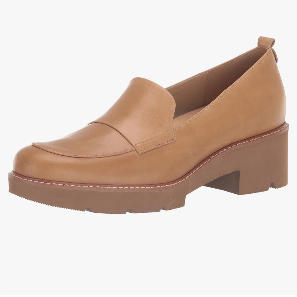 Naturalizer Women's Darry Lug Sole Heeled Loafer, size 7.5N